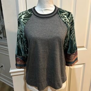 Chic Gray and Green Women's Blouse